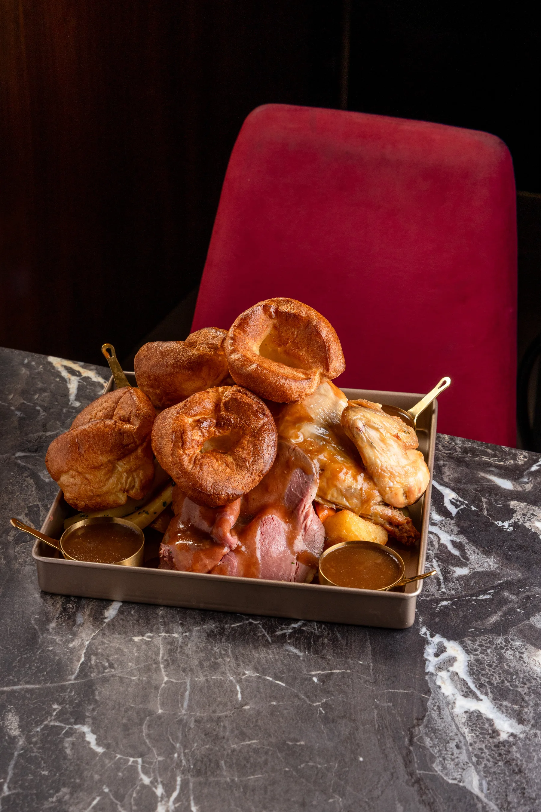 Sunday roast sharing platter at Onyx Restaurant & Bar